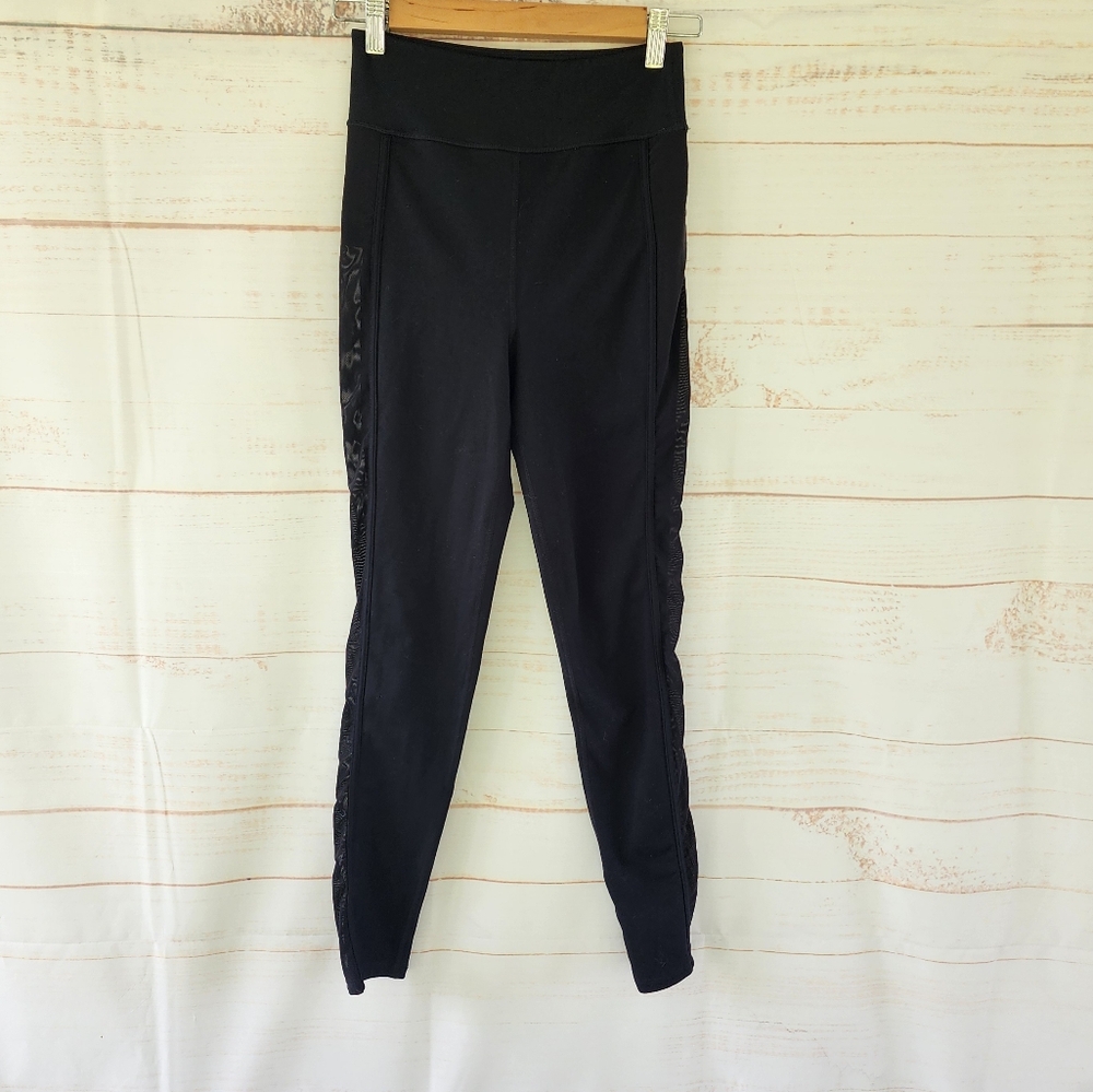 Carbon38 Black Leggings